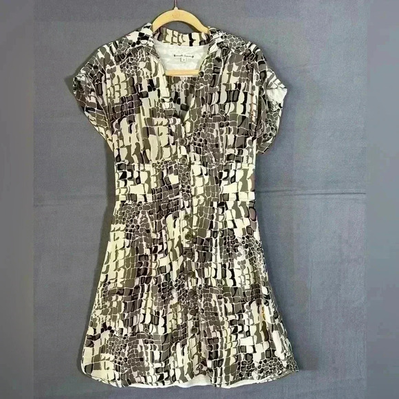 Nanette Lepore Womens Dress Size 10 Brown Button Up Lined 100% Silk - Picture 1 of 7